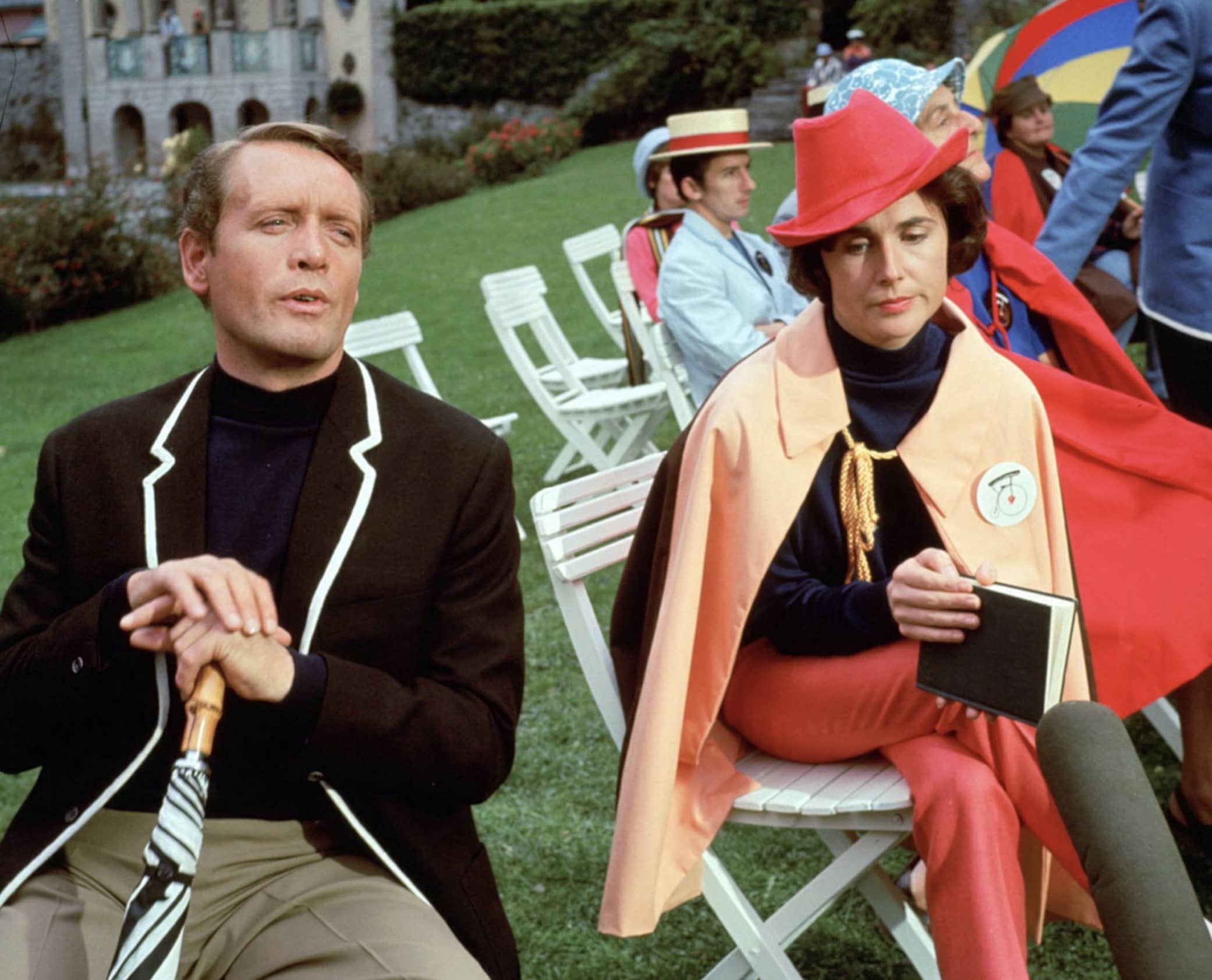 Darrere de qualsevol habitant de The Village pot haver-hi un altre presoner o un guardià.