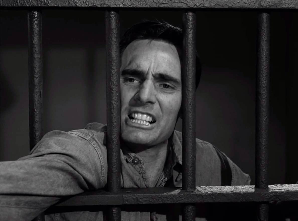 Dennis Weaver protagonitza Ombres xineses (Shadow Play, 1961).